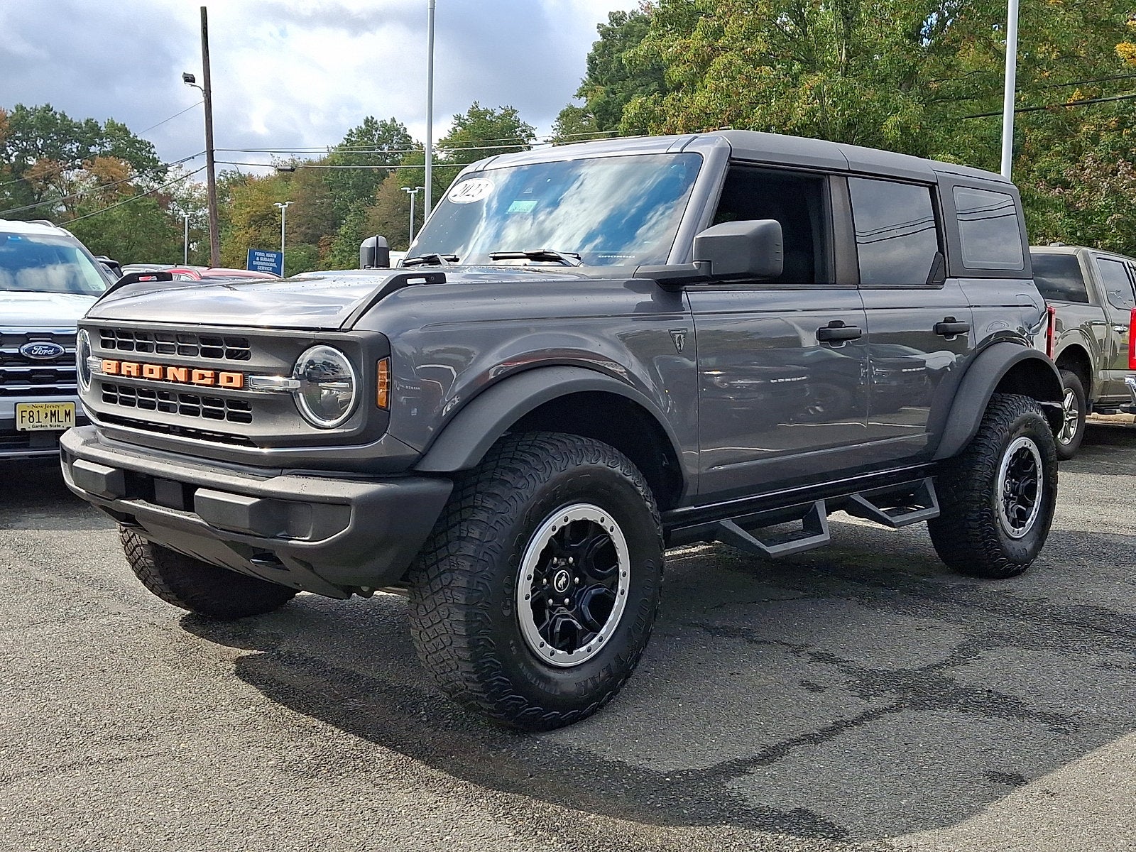 2023 Ford Bronco Base