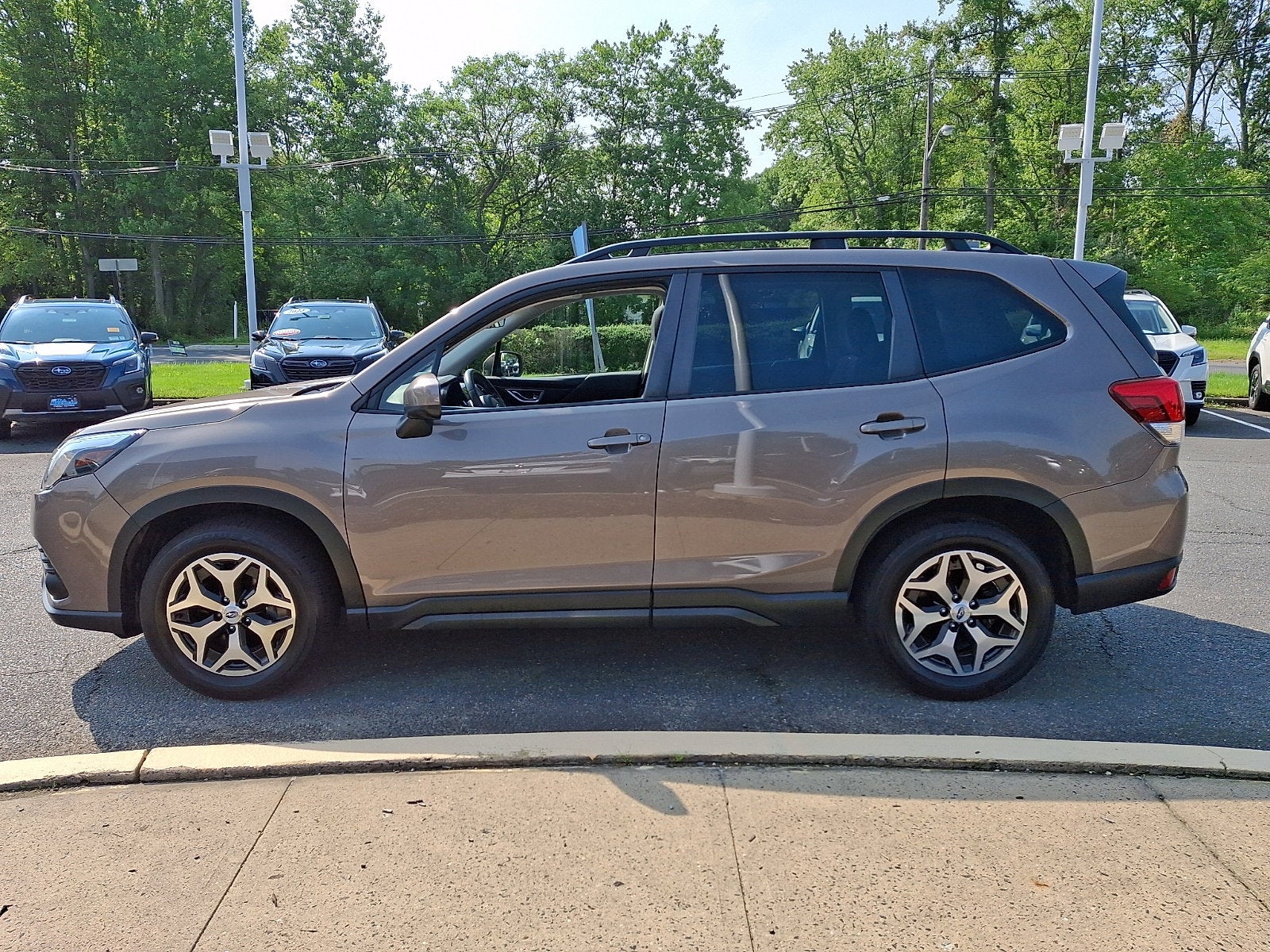 2023 Subaru Forester Premium