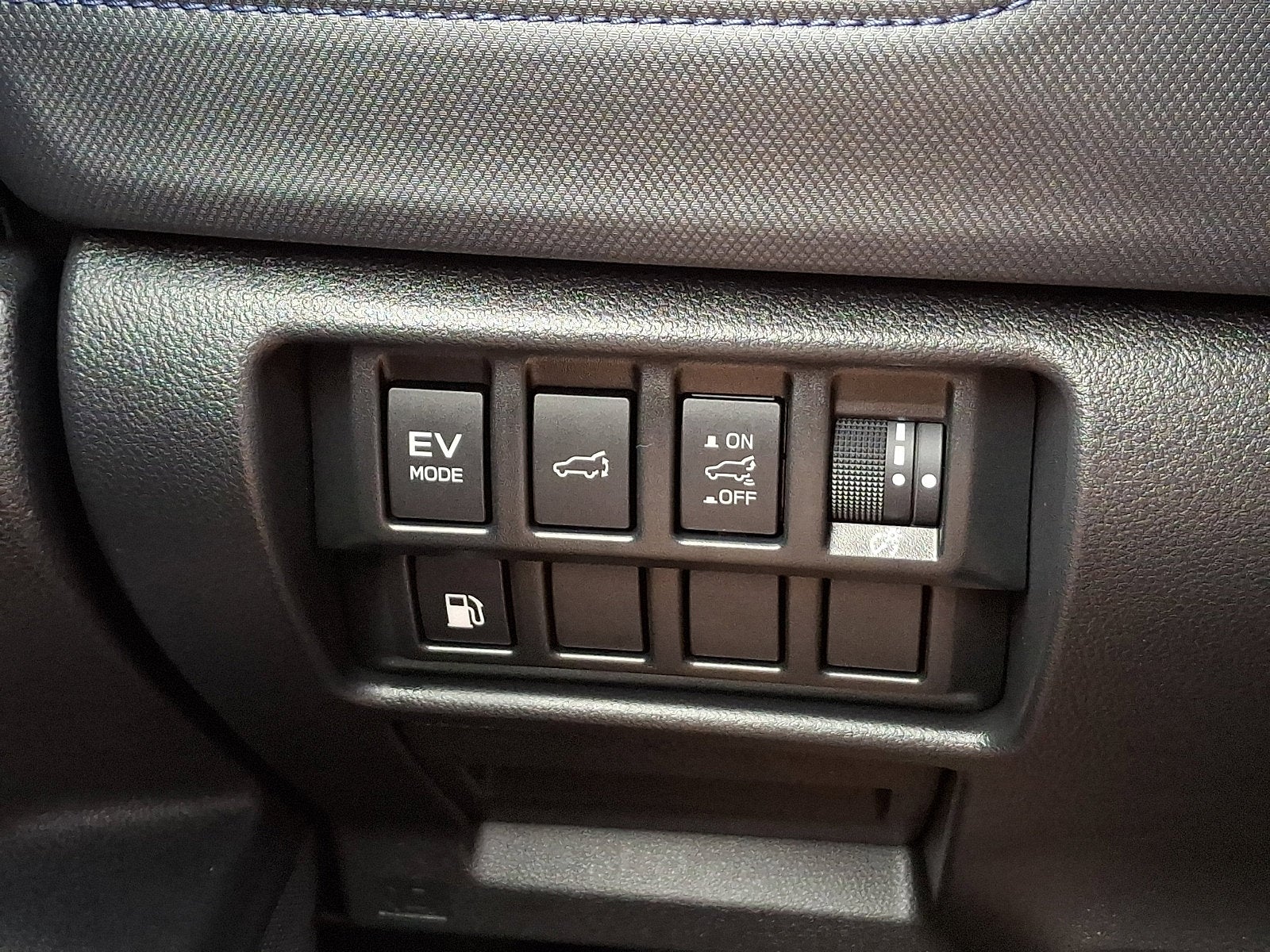 2025 Subaru Forester Limited Hybrid