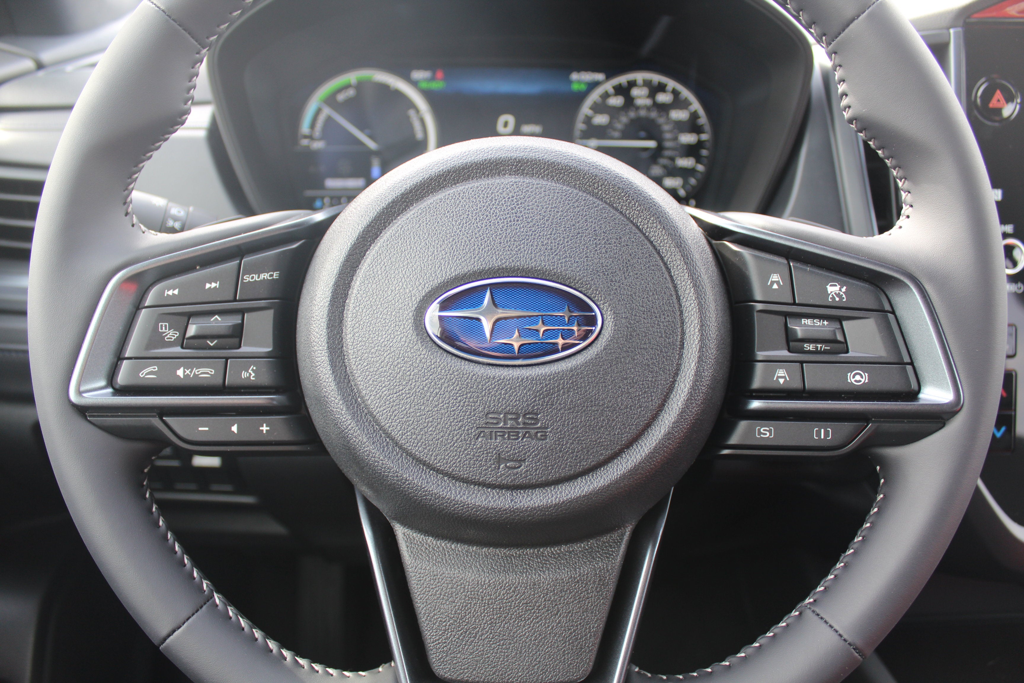 2025 Subaru FORESTER Limited Hybrid