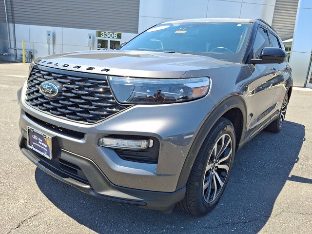 2022 Ford Explorer ST-Line