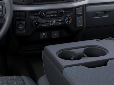 2027 Ford Super Duty F-250 SRW XLT
