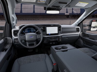 2027 Ford Super Duty F-350 SRW XLT