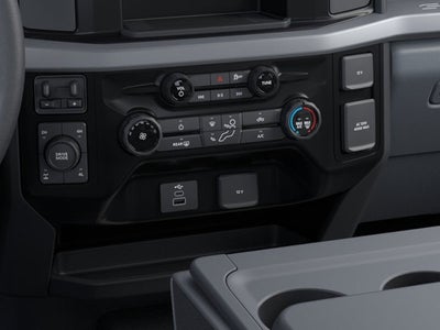 2026 Ford Super Duty F-350 SRW XLT