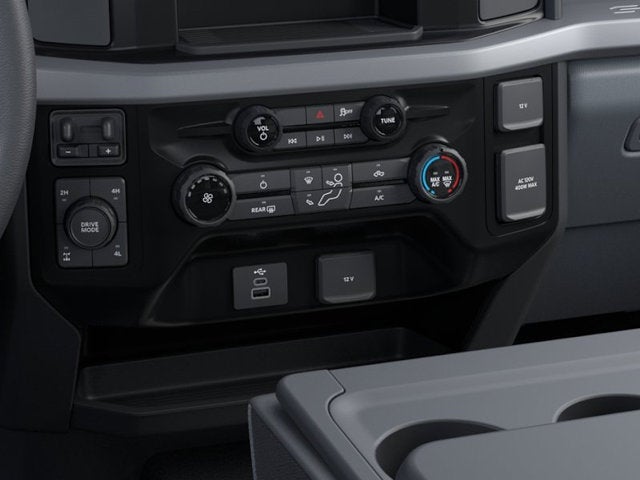 2026 Ford Super Duty F-350 SRW XLT