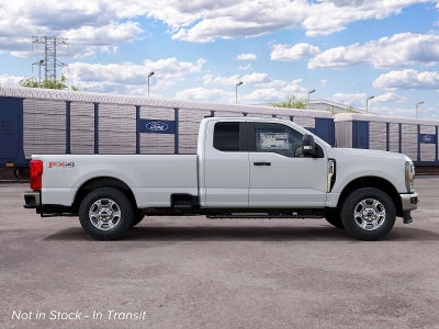 2027 Ford Super Duty F-350 SRW XLT