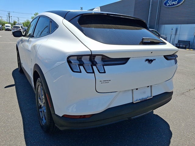 2022 Ford Mustang Mach-E Select
