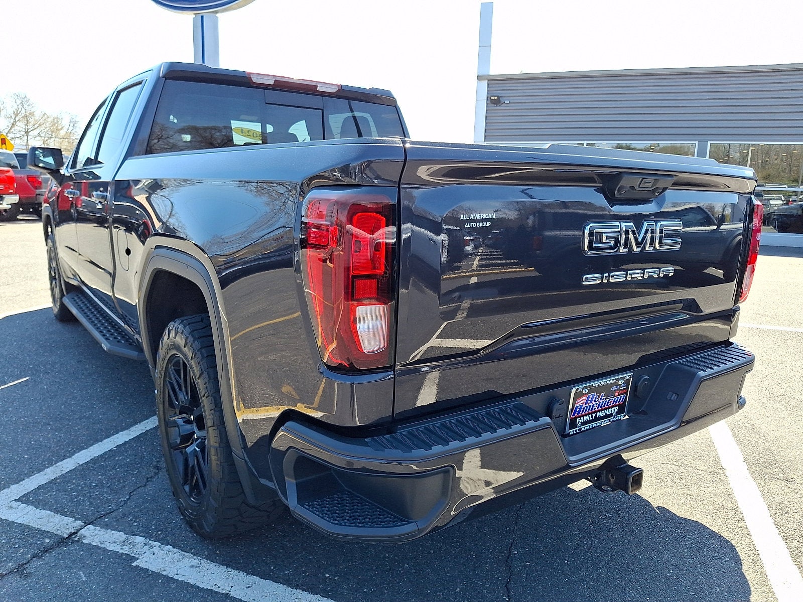 2024 GMC Sierra 1500 Elevation