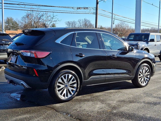 2022 Ford Escape Titanium