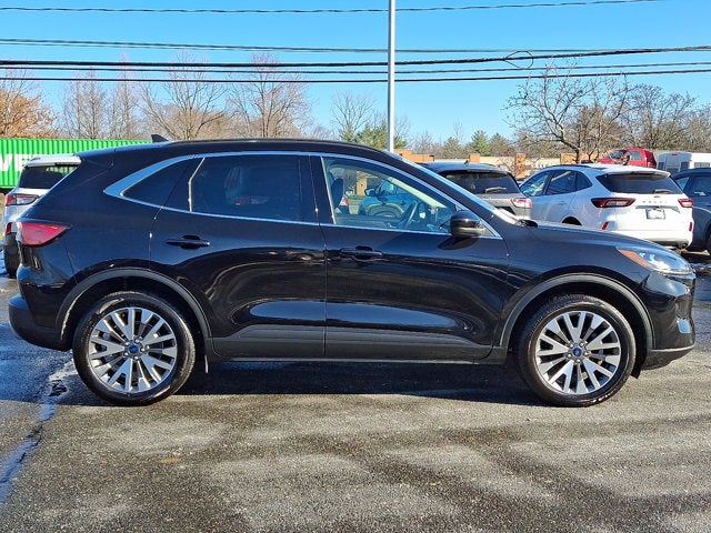 2022 Ford Escape Titanium