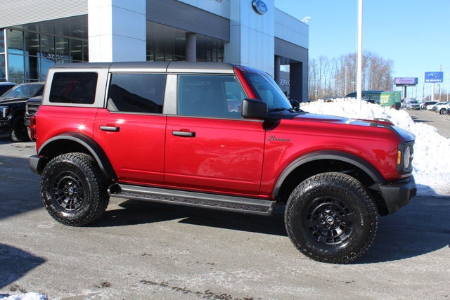 2025 Ford Bronco Matte Black Package