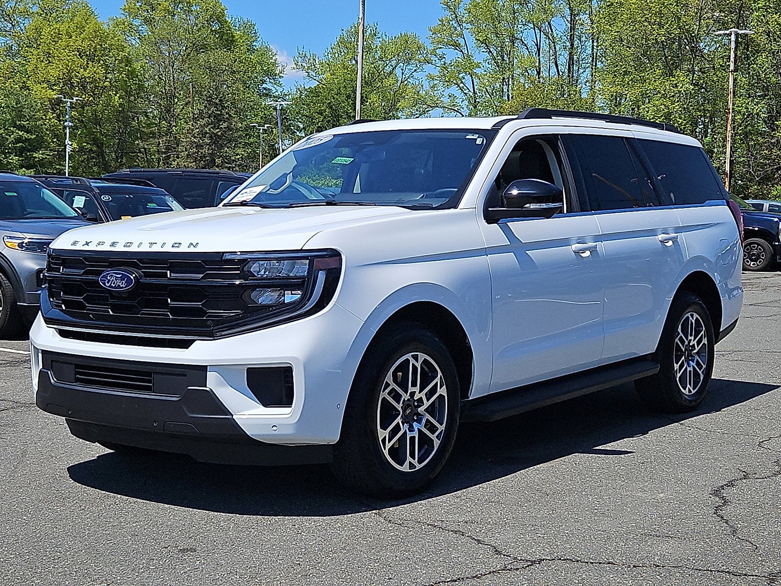 2025 Ford Expedition Active