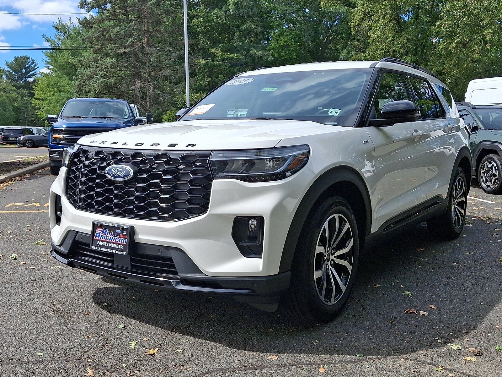 2025 Ford Explorer ST-Line