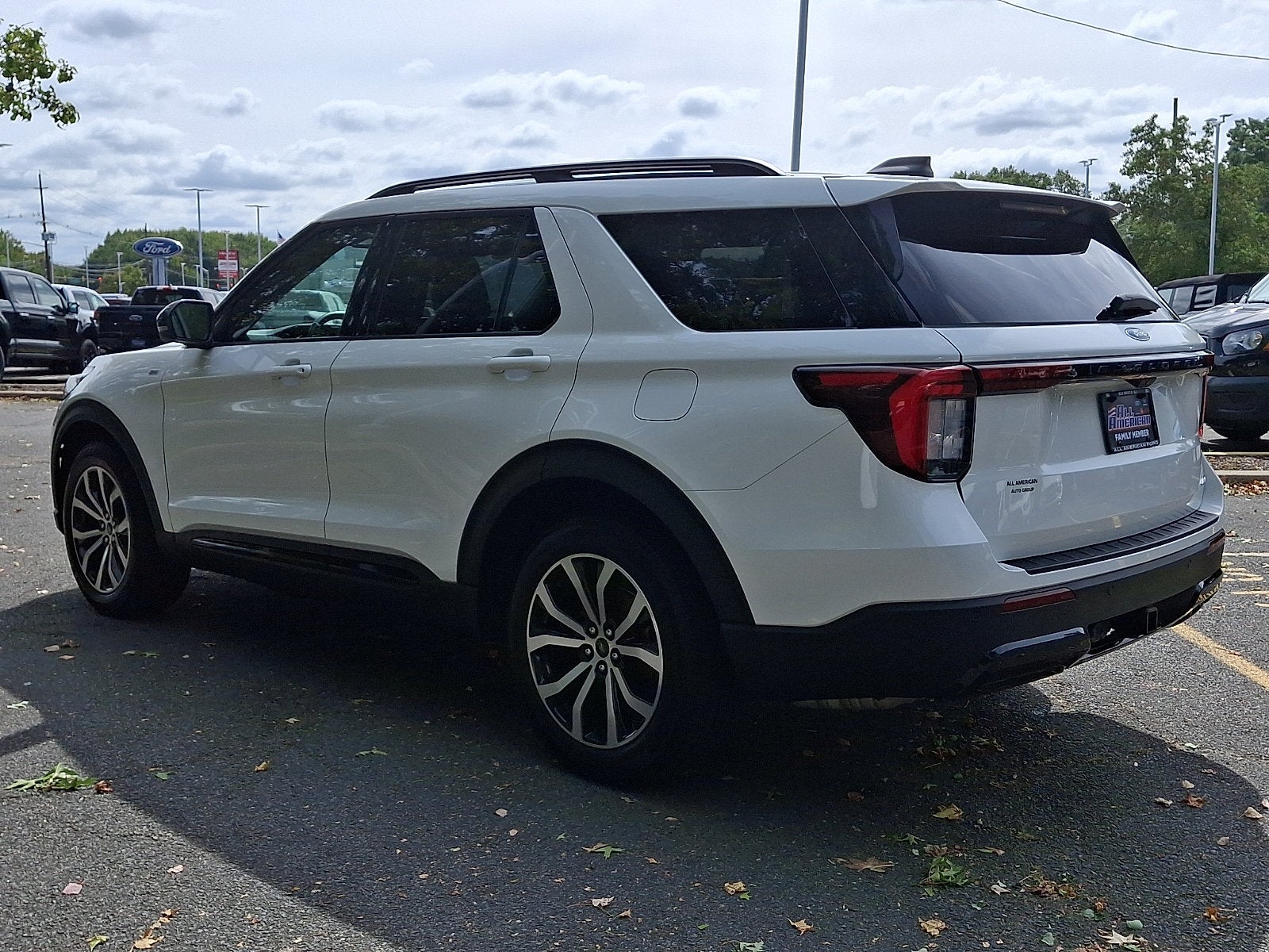 2025 Ford Explorer ST-Line