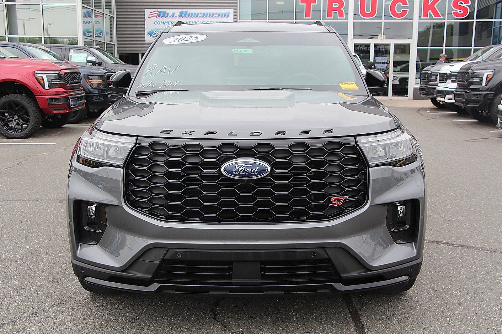 2025 Ford Explorer ST