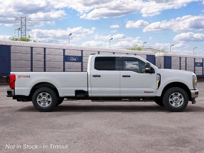 2027 Ford Super Duty F-350 SRW XLT