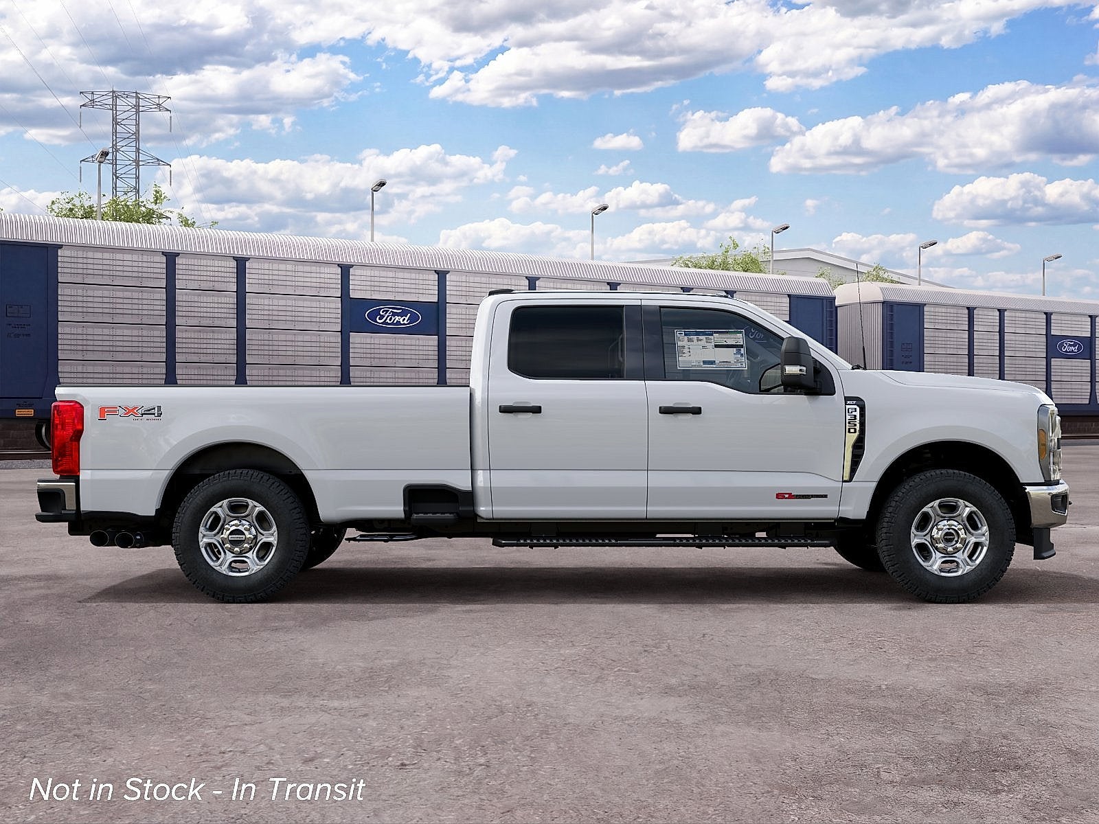 2027 Ford Super Duty F-350 SRW XLT