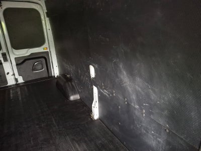 2023 Ford Transit-250 T-250 130" Med Rf 9070 GVWR RWD