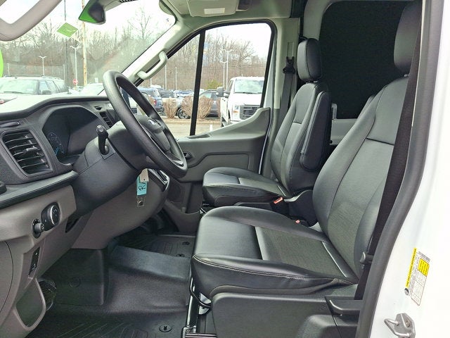 2025 Ford Transit-250 XL
