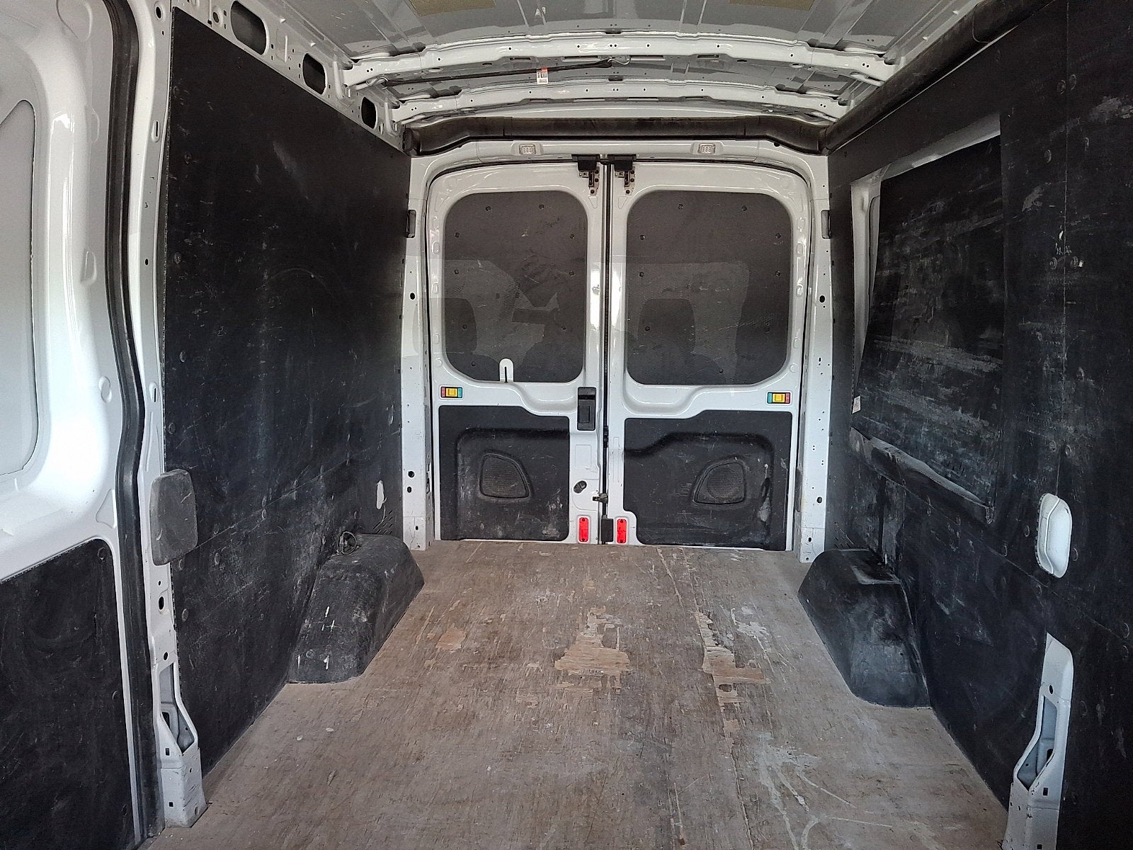 2020 Ford Transit-350 T-350 130" Med Rf 9500 GVWR RWD