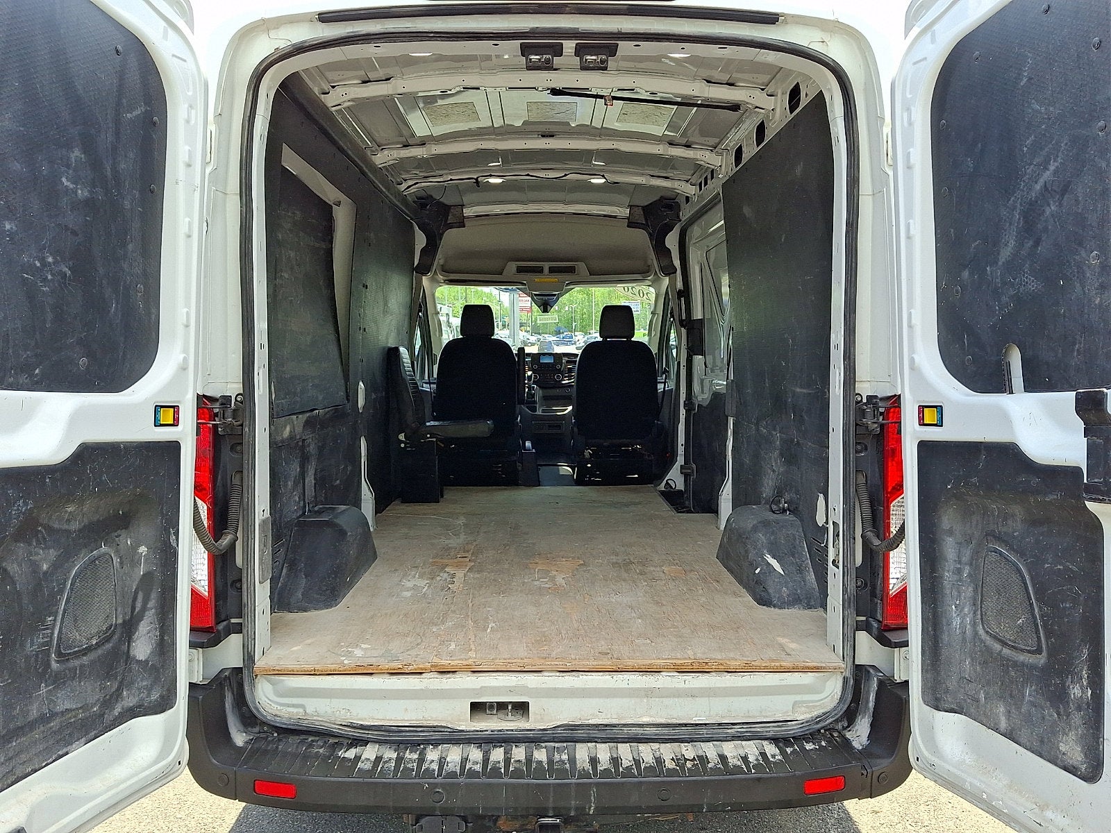 2020 Ford Transit-350 T-350 130" Med Rf 9500 GVWR RWD