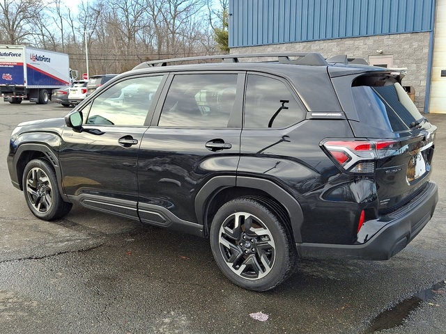 2025 Subaru Forester Hybrid Premium Hybrid