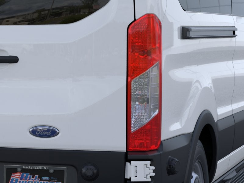 2025 Ford Transit Passenger Wagon Base