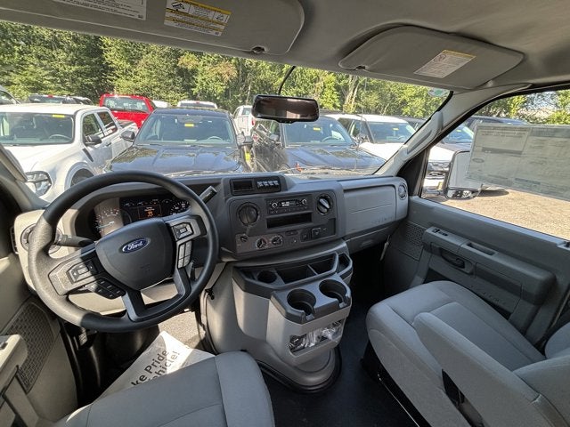 2025 Ford E-Series Cutaway Base