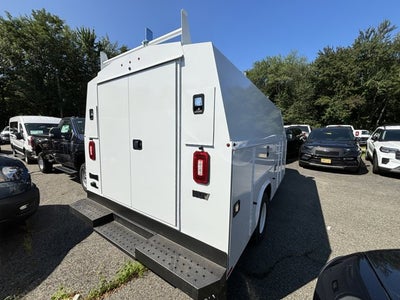 2025 Ford E-Series Cutaway Base