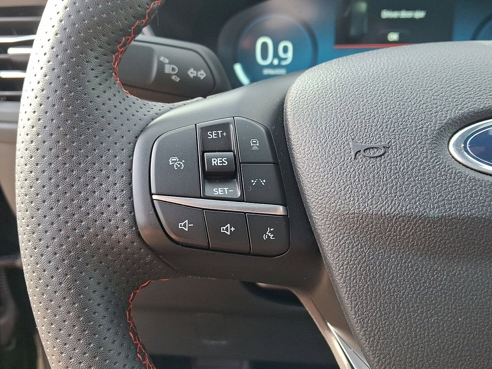 2023 Ford Escape ST-Line Elite