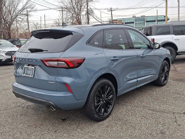 2023 Ford Escape ST-Line Elite