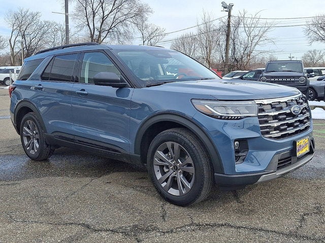 2026 Ford Explorer Base
