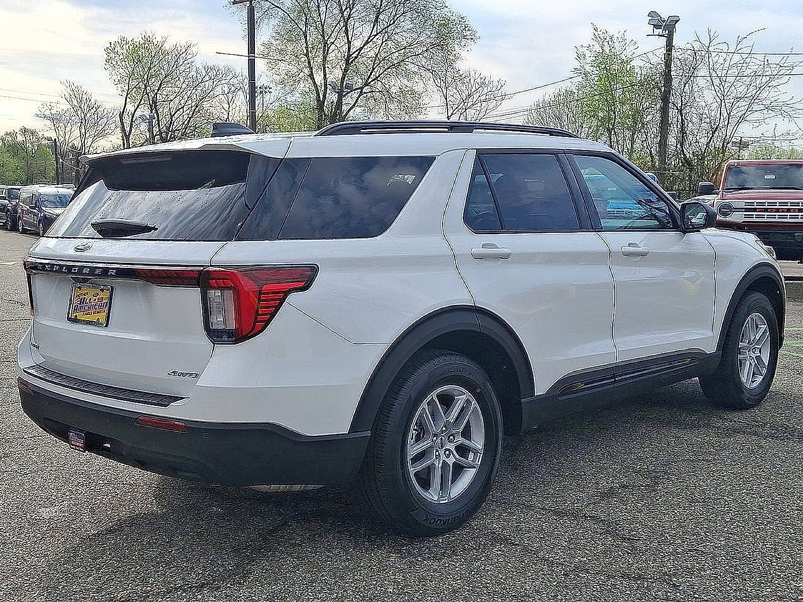 2026 Ford Explorer Base