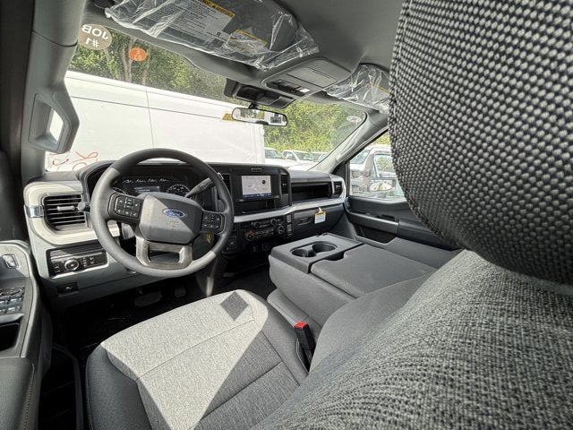 2026 Ford Super Duty F-350 SRW Base