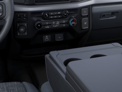 2027 Ford Super Duty F-350 SRW XLT