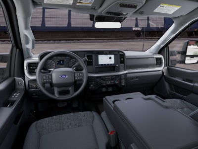 2027 Ford Super Duty F-350 SRW XLT