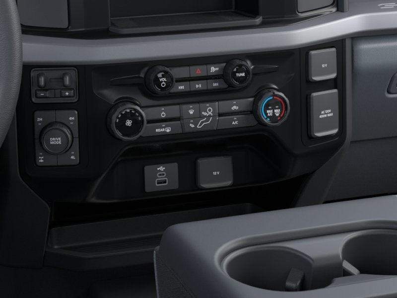 2026 Ford Super Duty F-350 SRW XLT