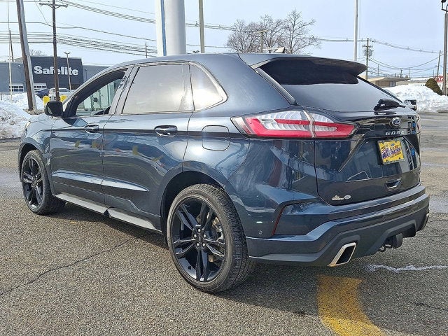 2022 Ford Edge ST
