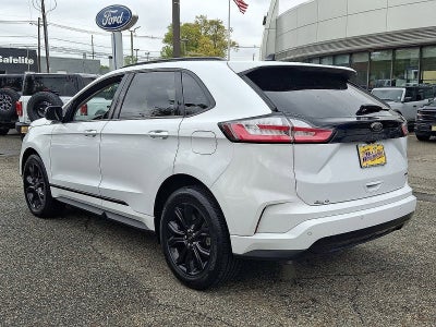 2022 Ford Edge SE