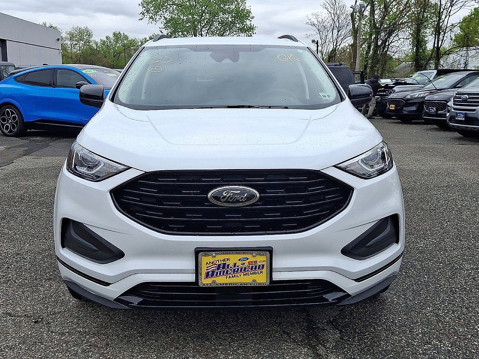 2022 Ford Edge SE