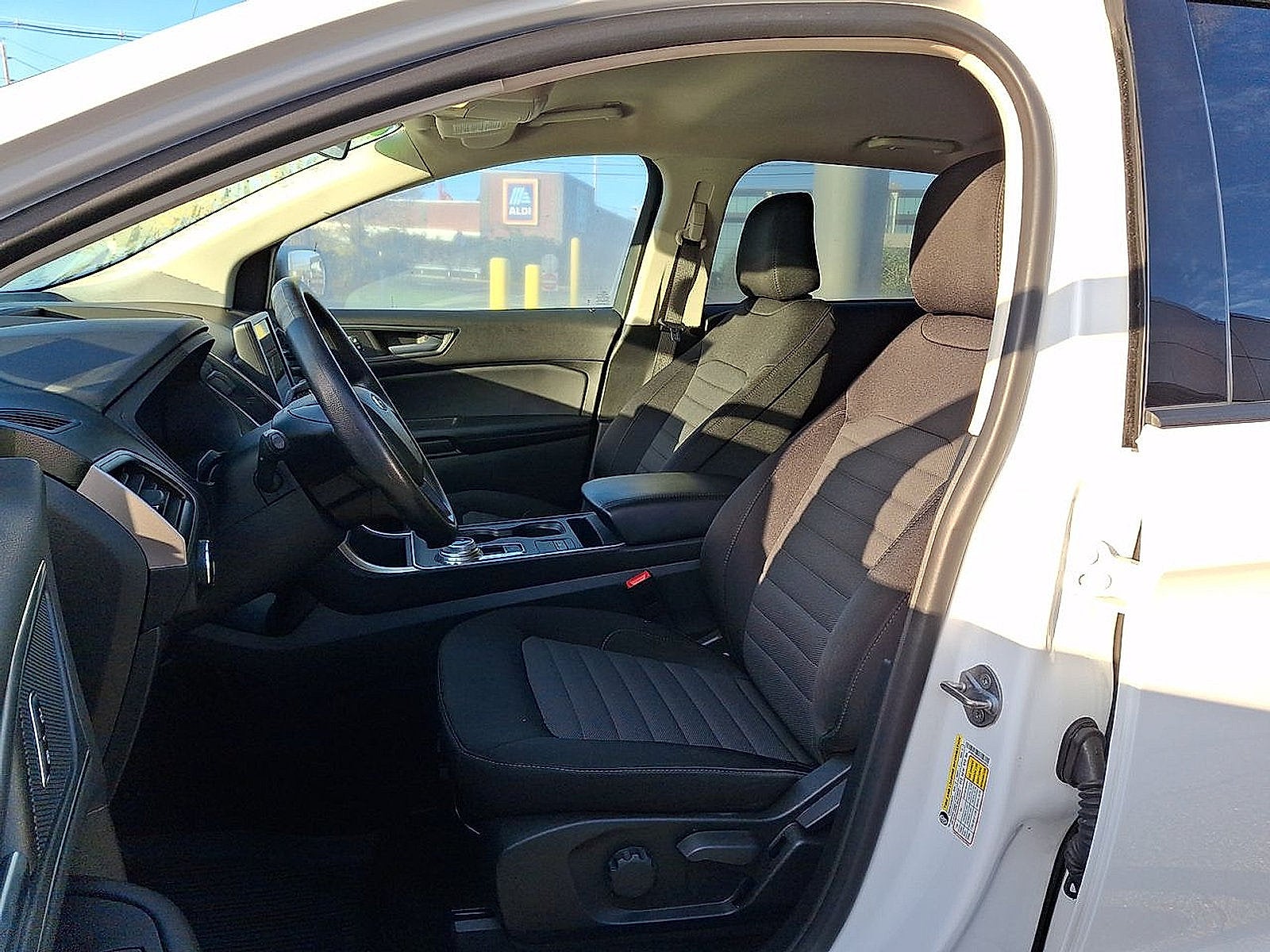 2024 Ford Edge SE