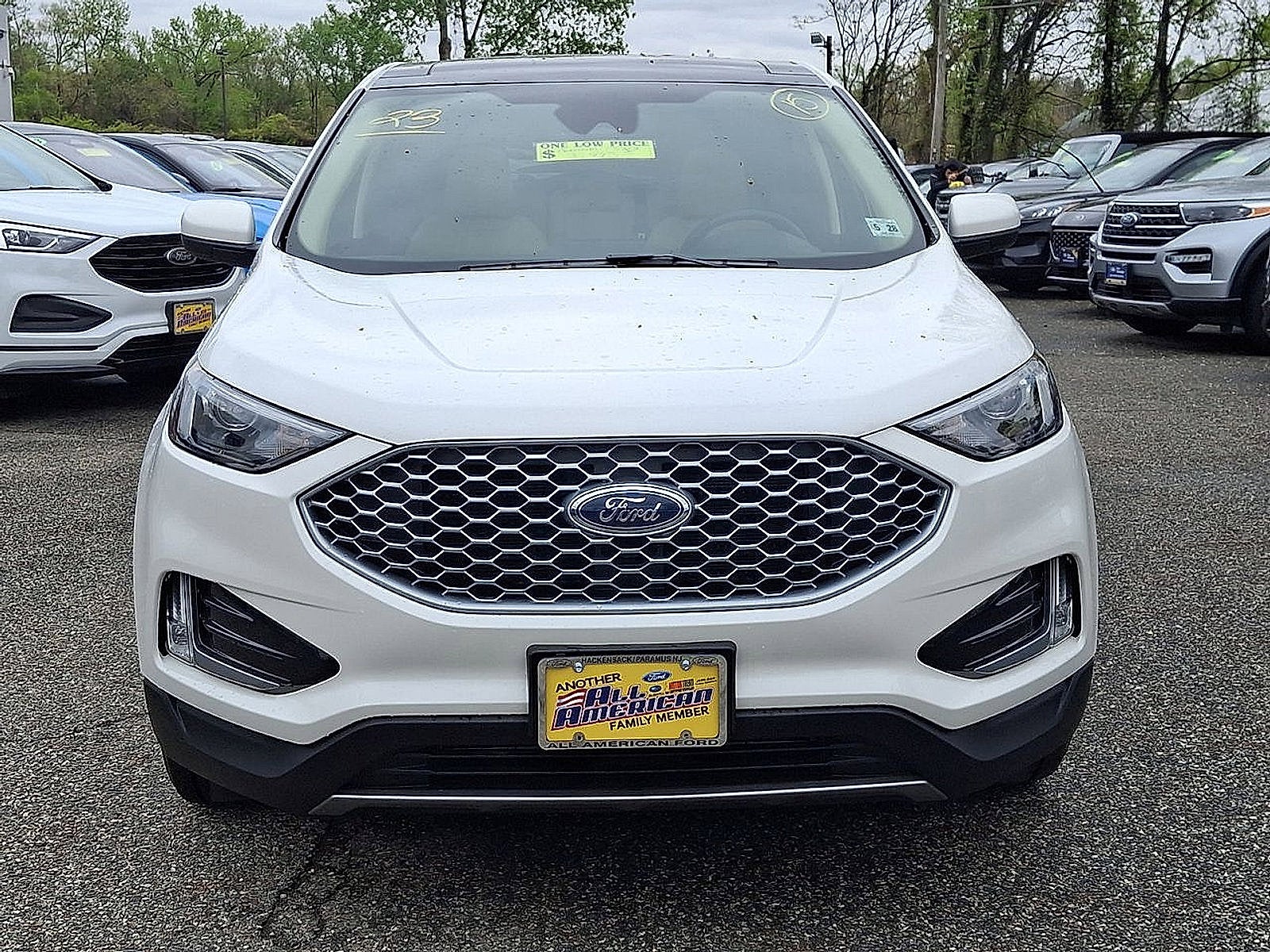 2023 Ford Edge Base