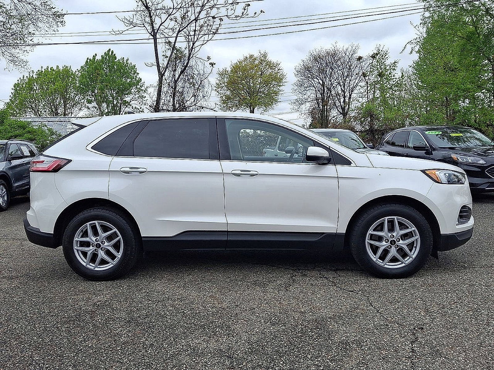 2023 Ford Edge Base