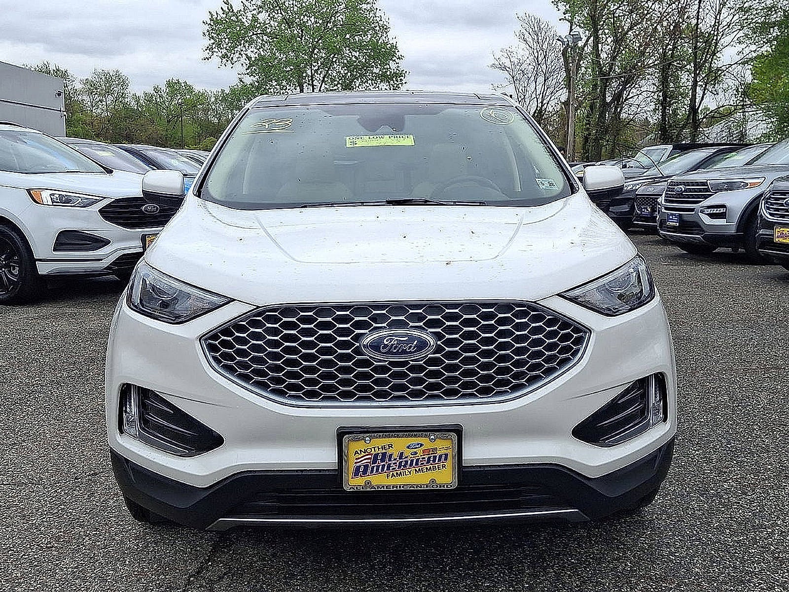 2023 Ford Edge Base