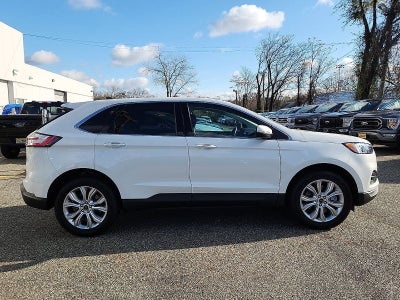 2023 Ford Edge Titanium