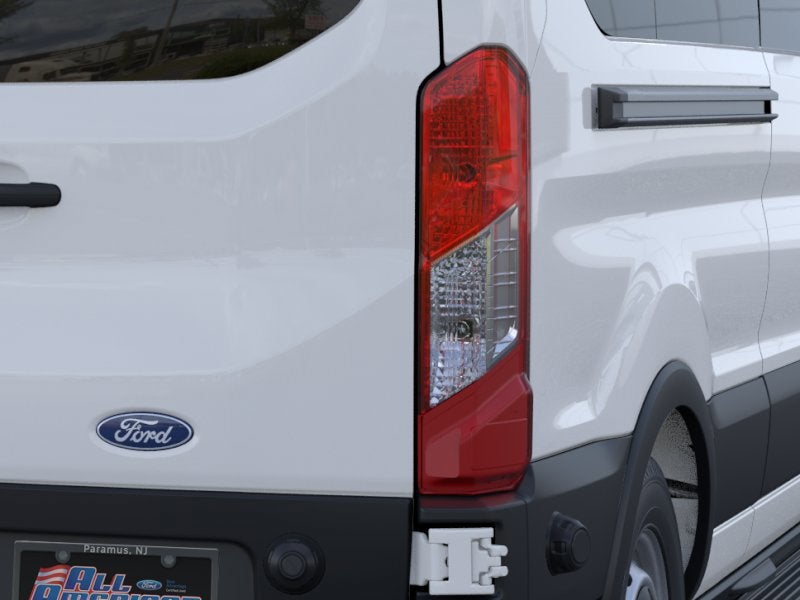 2026 Ford Transit Passenger Wagon Base