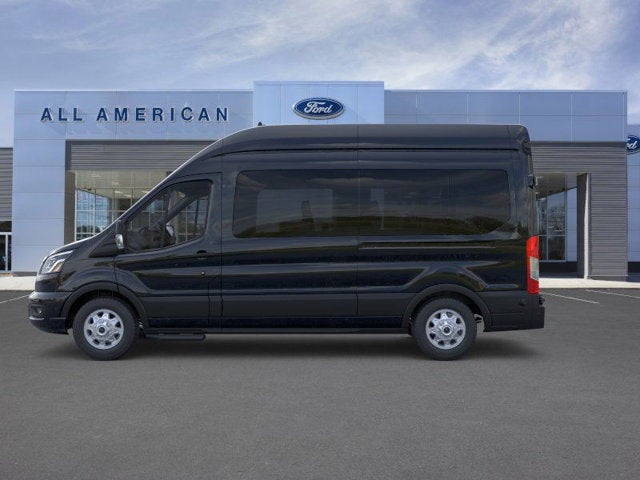 2025 Ford Transit Passenger Wagon Base