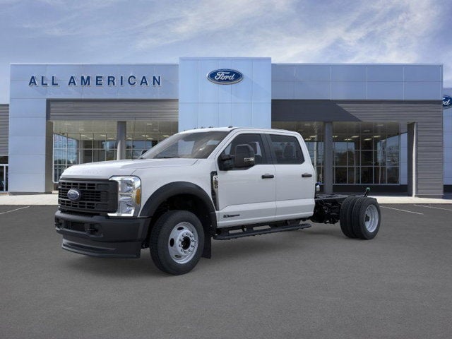 2025 Ford Super Duty F-550 DRW Base