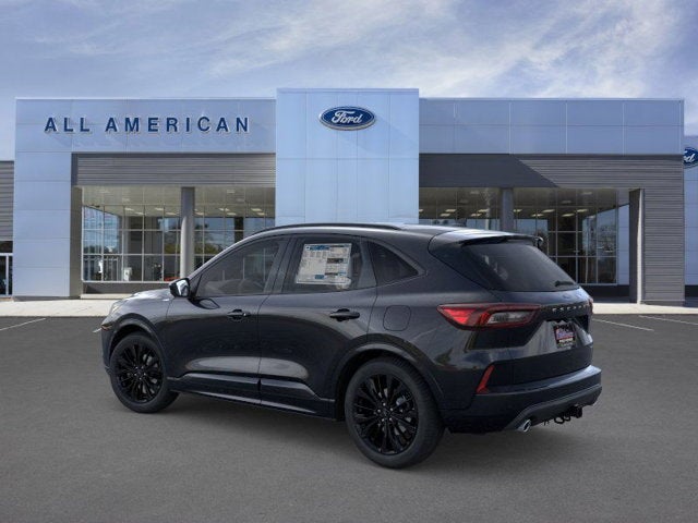 2026 Ford Escape ST-Line Elite