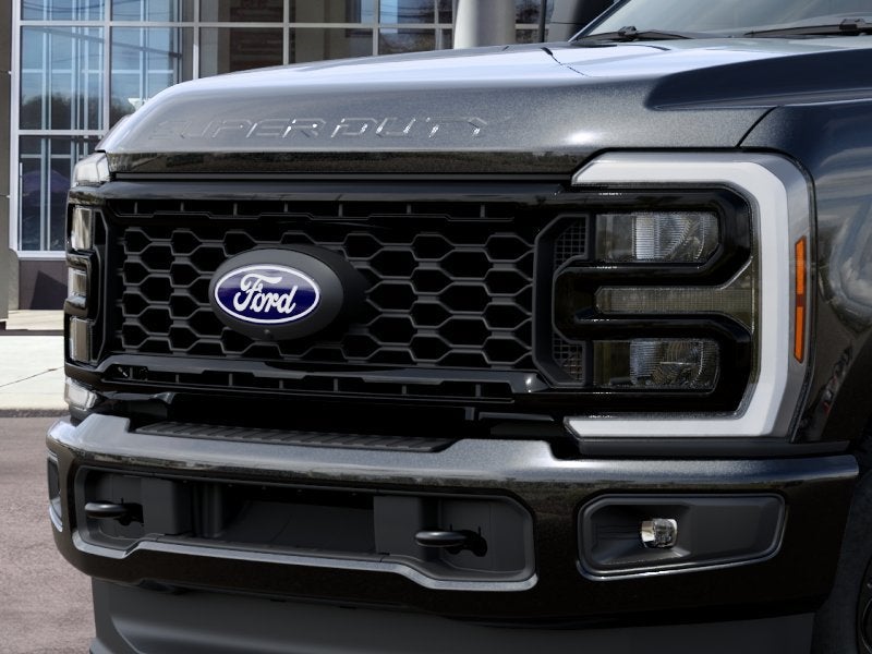 2027 Ford Super Duty F-350 SRW XLT